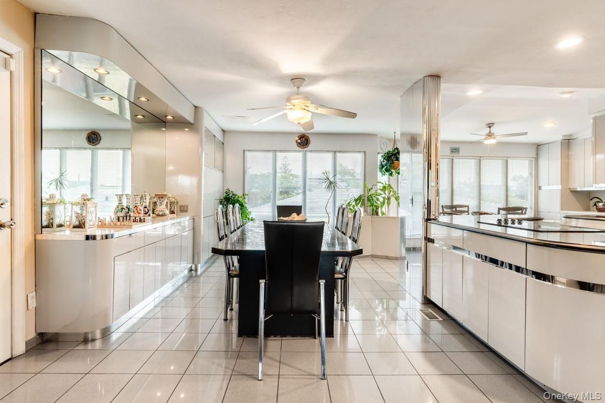Dining room, Interior, Kitchen, Recessed Lighting