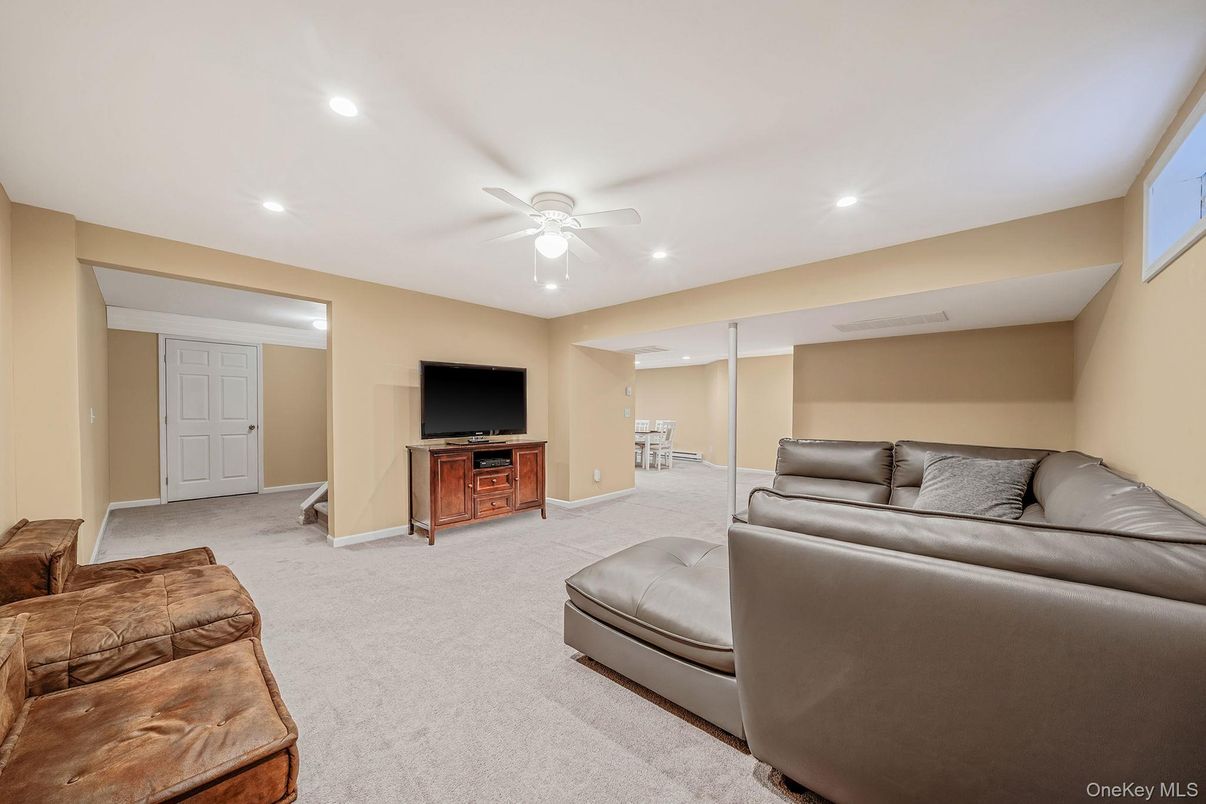 Interior, Living room, Recessed Lighting