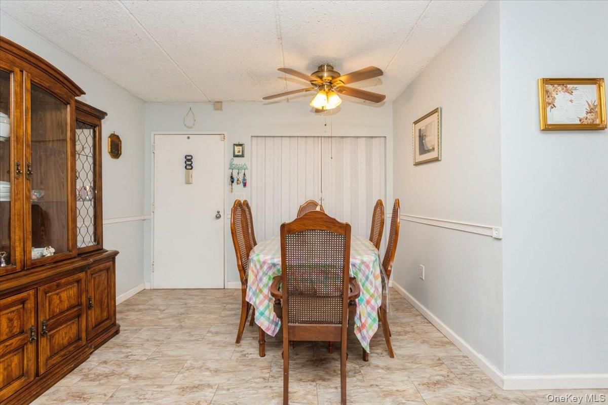 Dining room, Interior