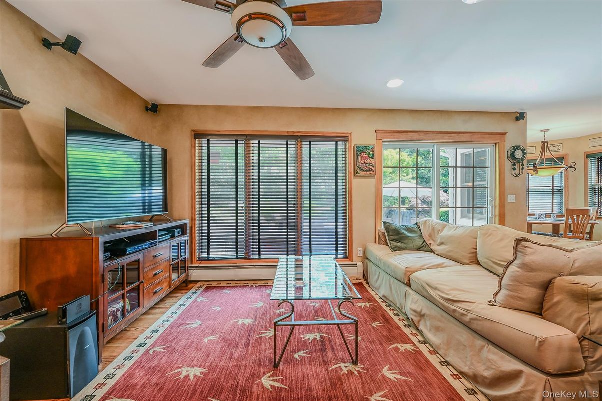 Dining room, Interior, Living room, Recessed Lighting, Wood Texture Flooring