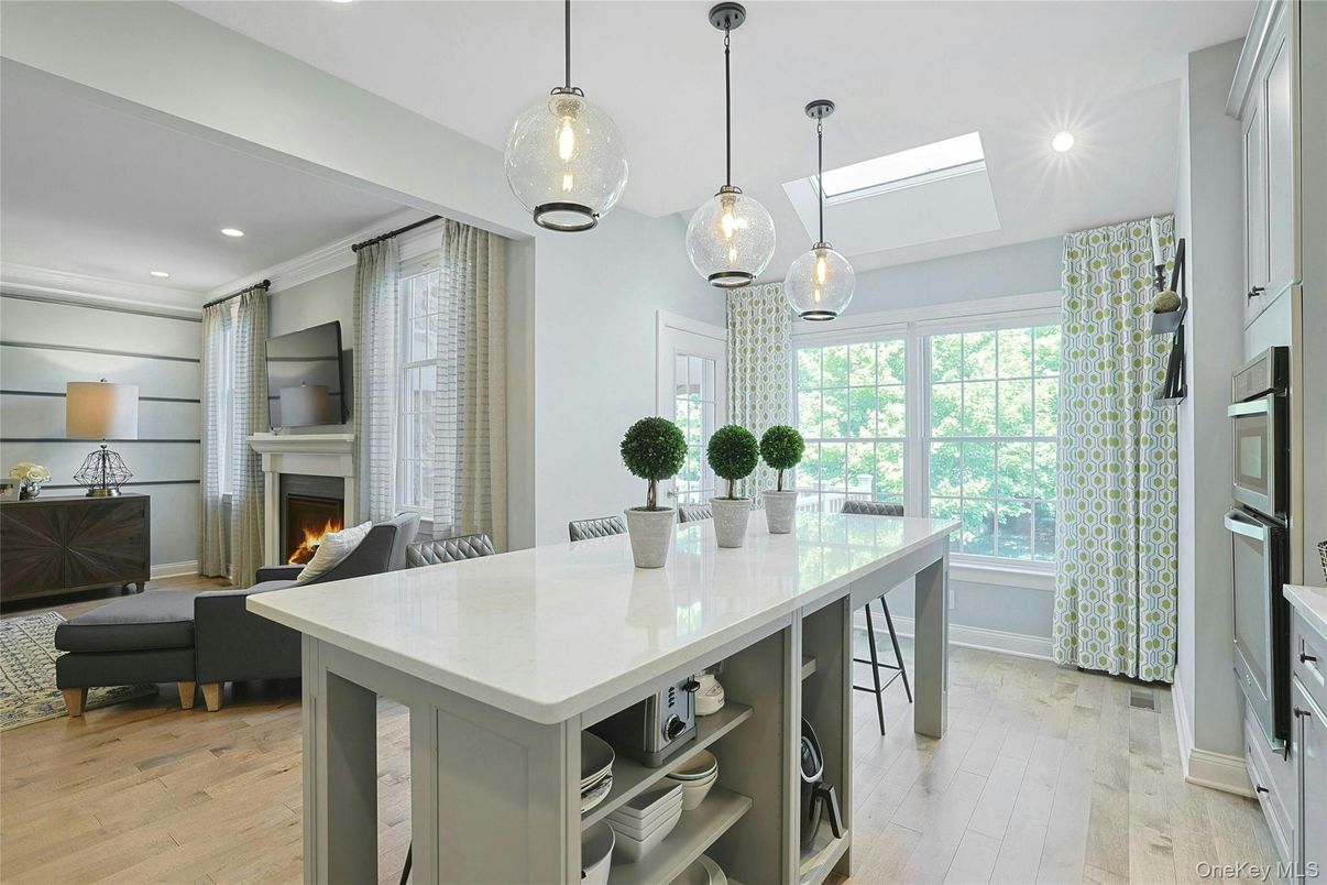 Fireplace, Interior, Living room, Pendant Lights, Recessed Lighting, Wood Texture Flooring
