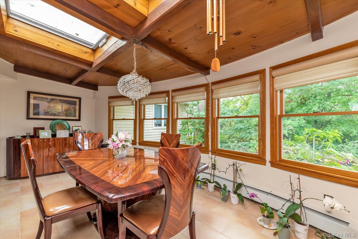 Dining room, Interior, Pendant Lights, Wooden Beams, Wooden Ceilings