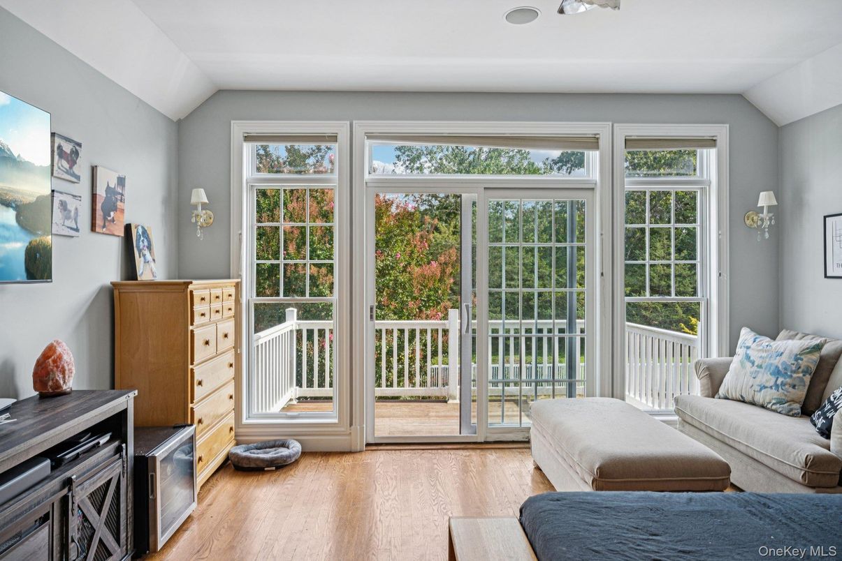 Interior, Sun Room, Wood Texture Flooring