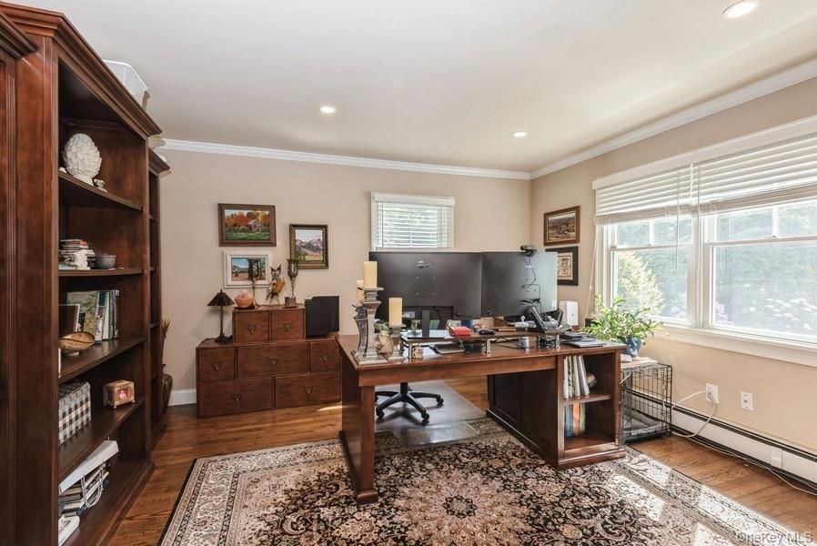 Home Office, Interior, Recessed Lighting, Wood Texture Flooring