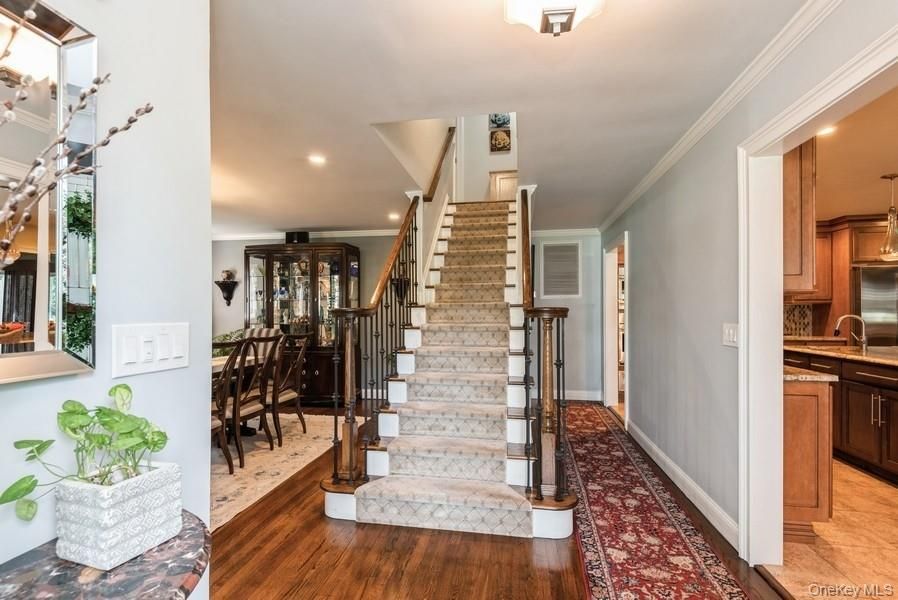 Dining room, Interior, Kitchen, Recessed Lighting, Wood Texture Flooring