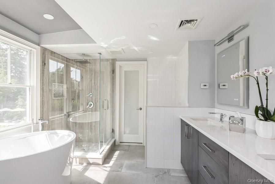 Bathroom, Dual Sink Vanities, Free Standing Baths, Glass Shower, Interior, Recessed Lighting