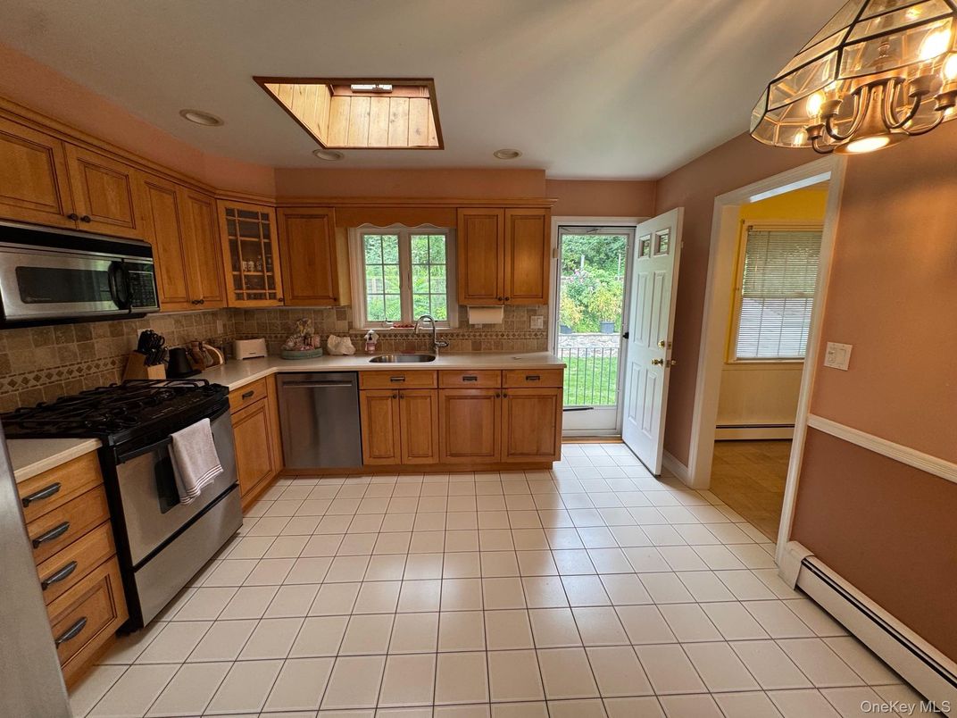 Interior, Kitchen, Stainless Steel Appliances
