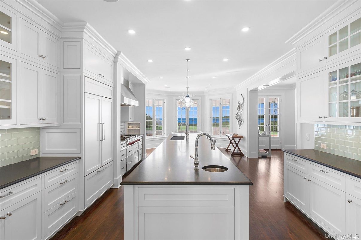 Interior, Kitchen, Pendant Lights, Recessed Lighting, Water, Wood Texture Flooring