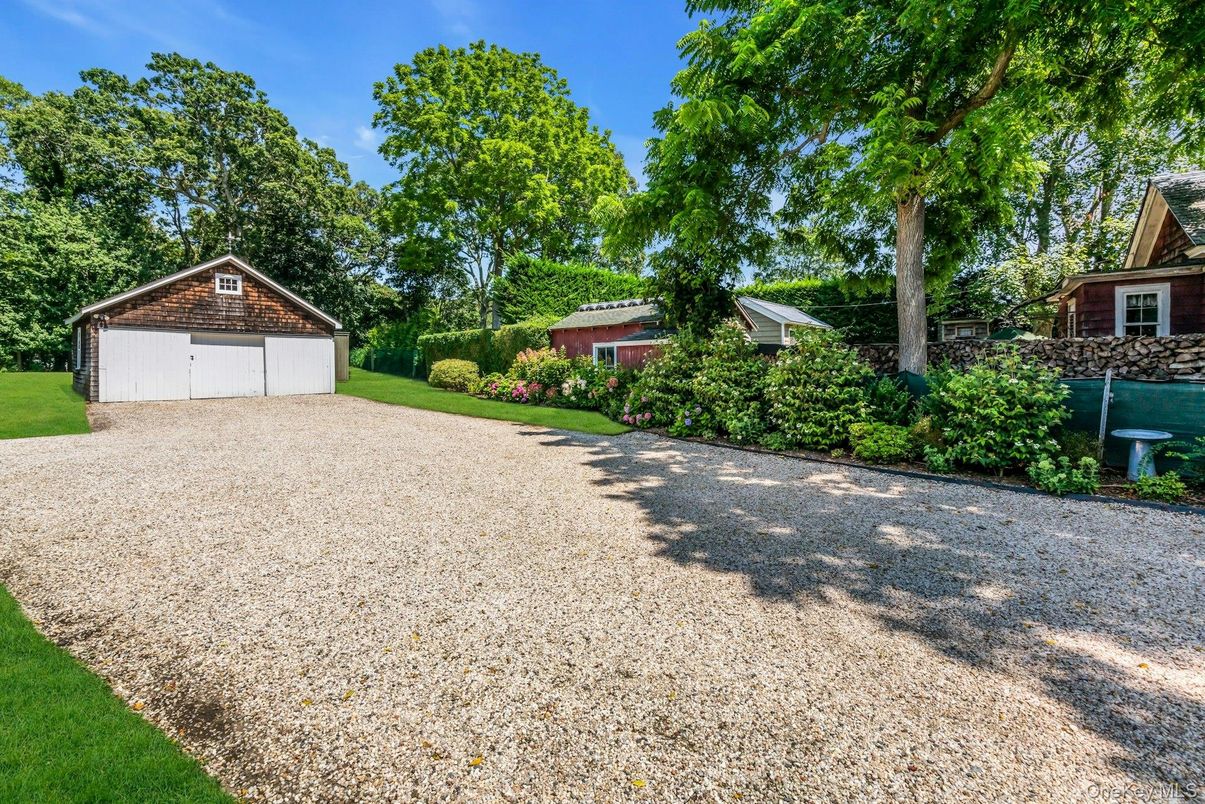 Backyard, Detached Garage, Exterior