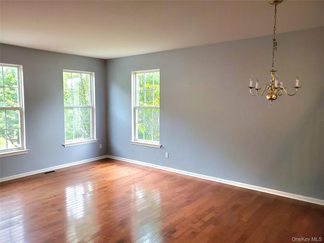 Chandelier, Empty room, Interior, Wood Texture Flooring