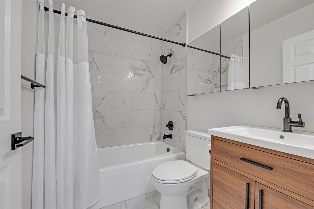 Bathroom, Interior, Marble Walls