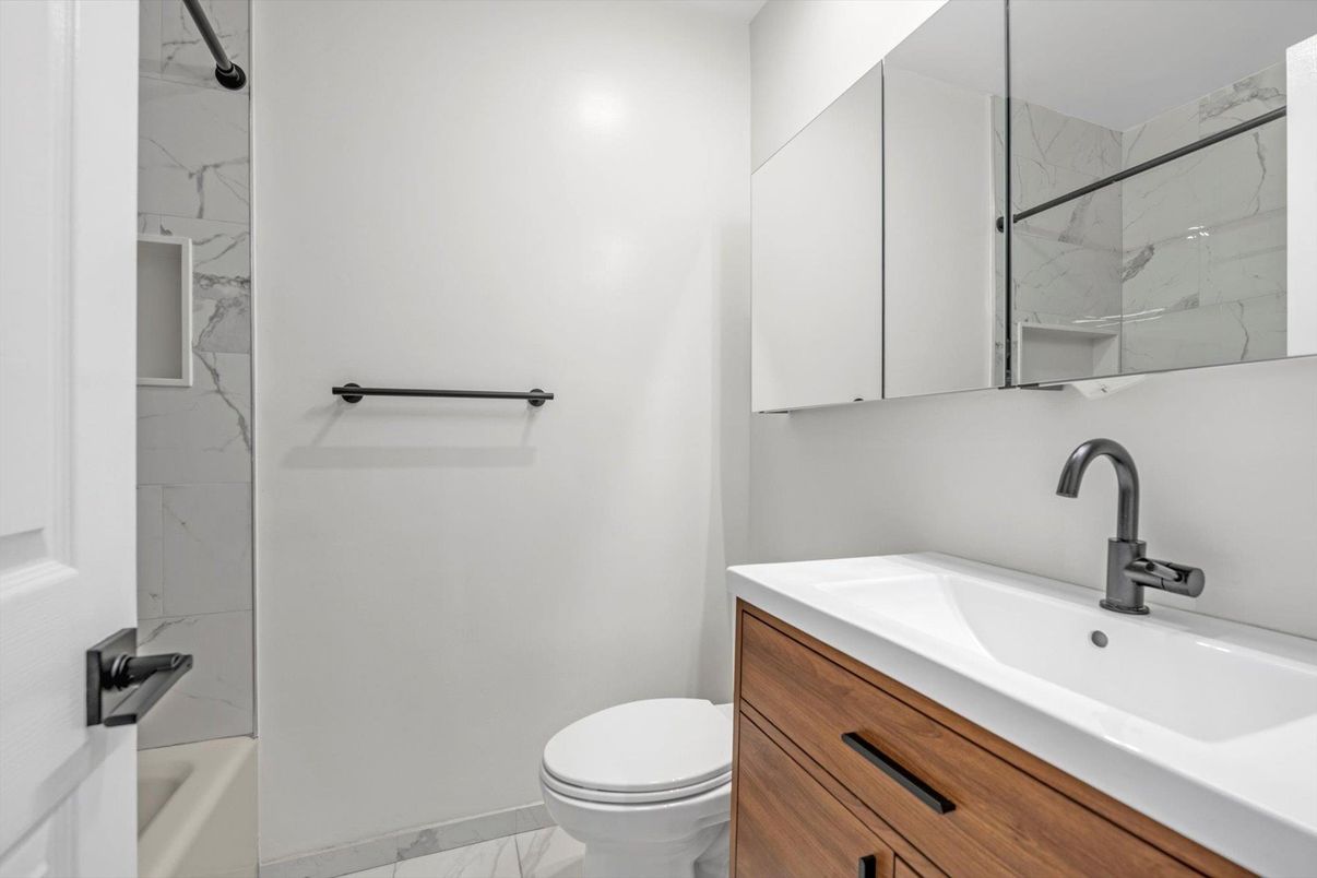 Bathroom, Interior, Marble, Marble Walls