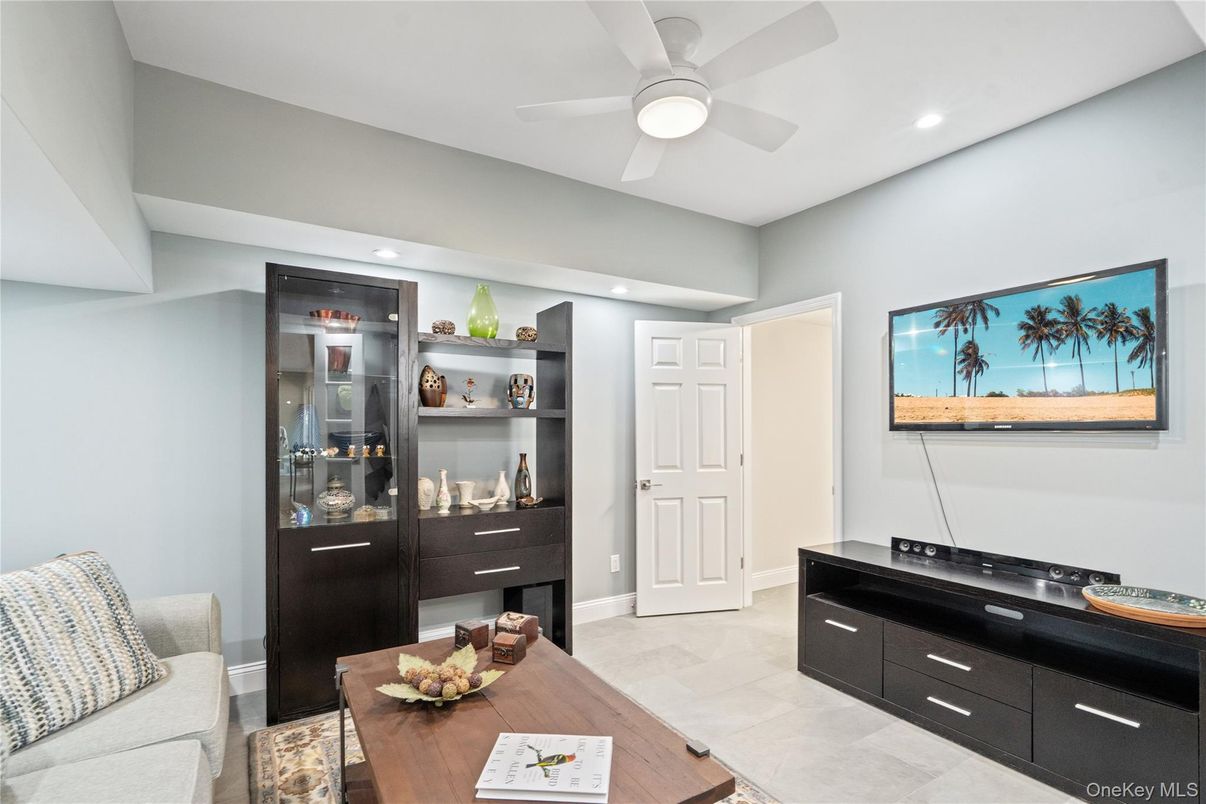 Interior, Recessed Lighting