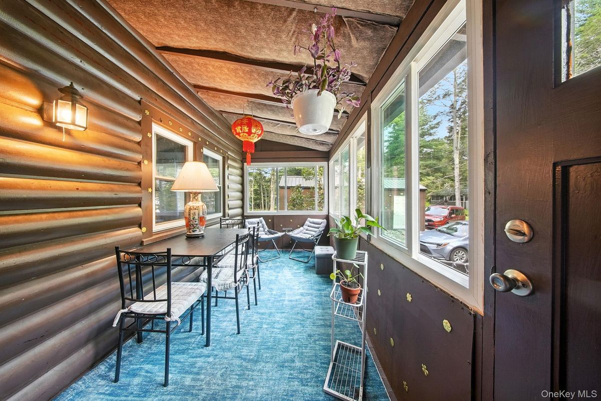 Dining room, Interior