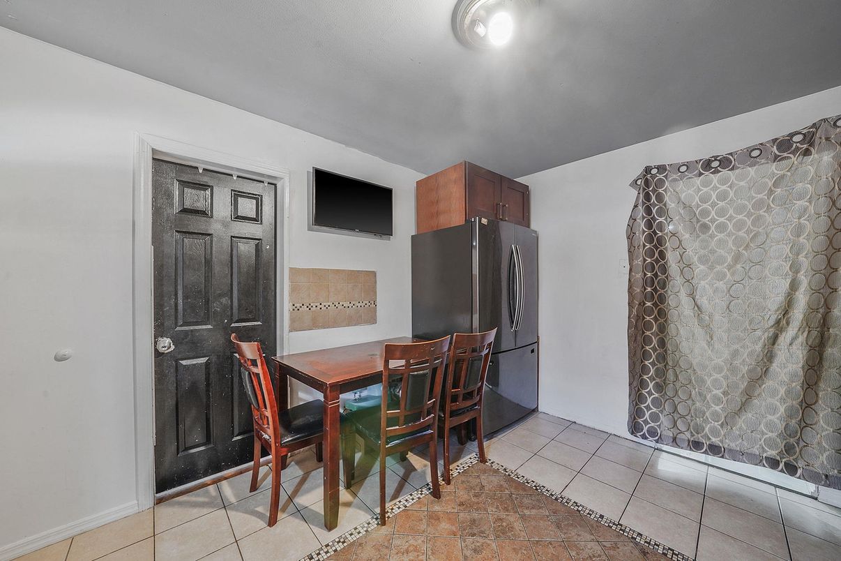 Dining room, Interior
