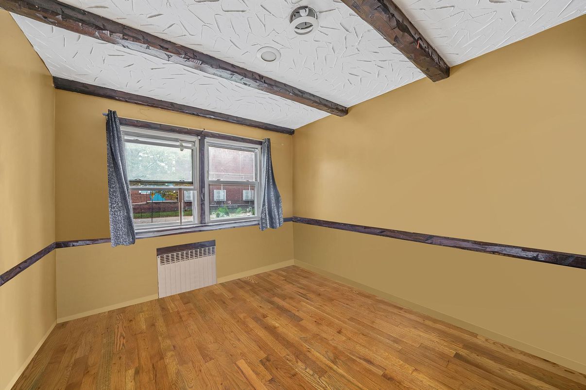 Empty room, Interior, Wooden Beams, Wood Texture Flooring