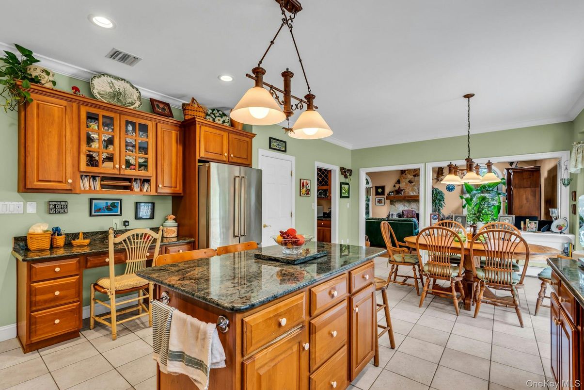 Dining room, Interior, Kitchen, Pendant Lights, Recessed Lighting