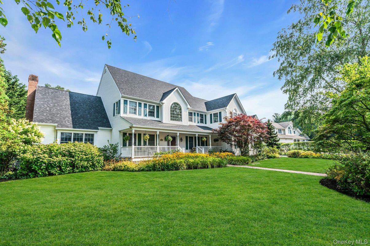 Backyard, Exterior, Facade, Farmhouse