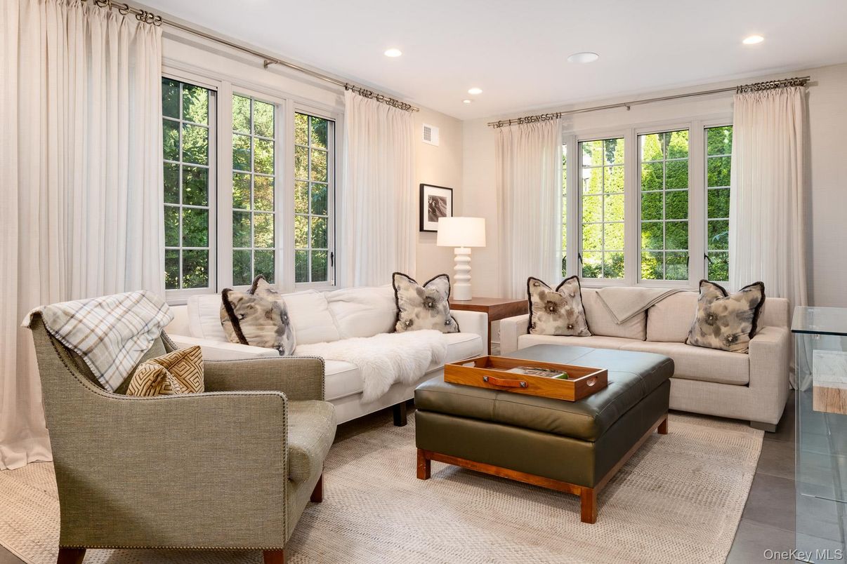 Interior, Living room, Recessed Lighting