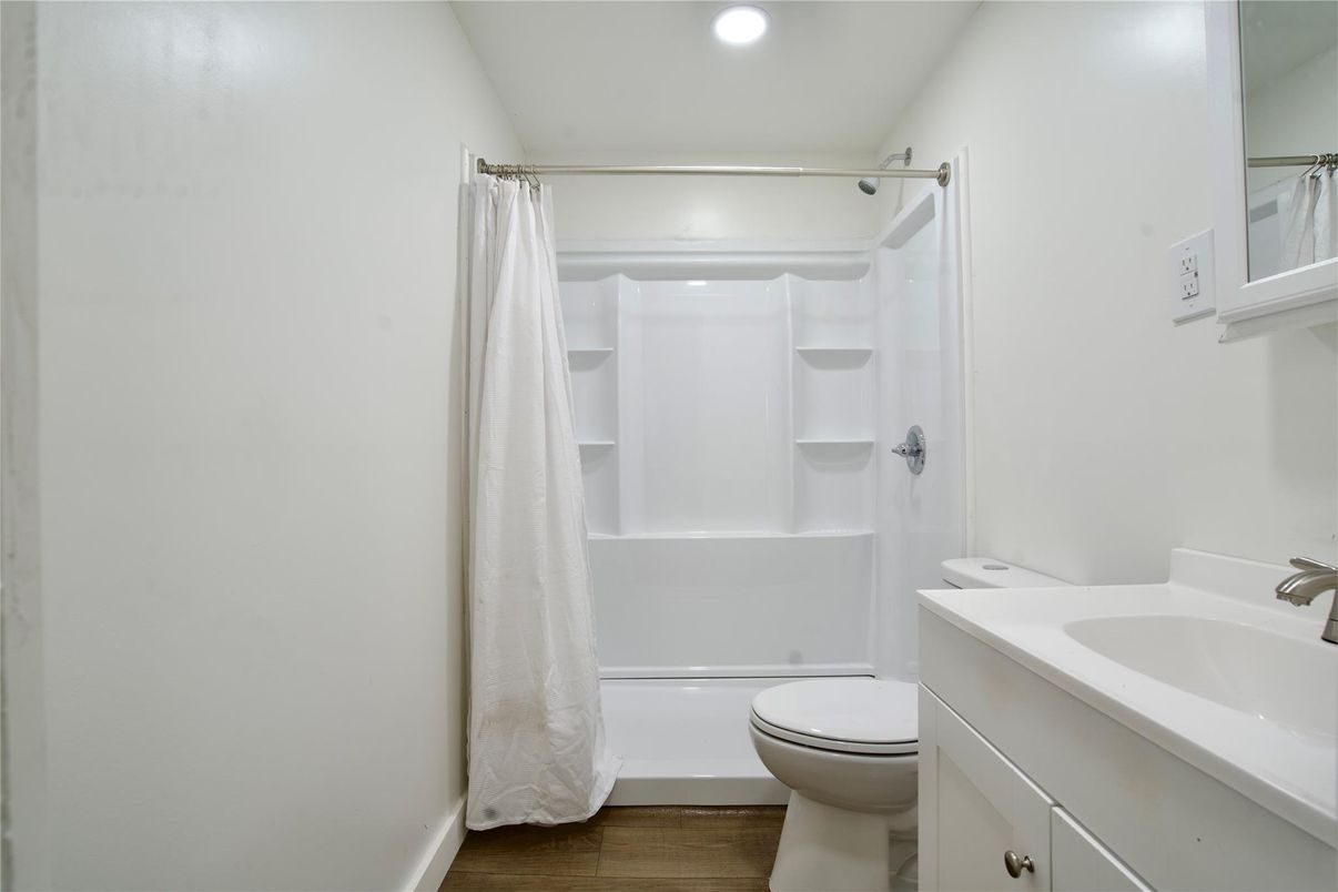 Bathroom, Interior, Recessed Lighting, Wood Texture Flooring