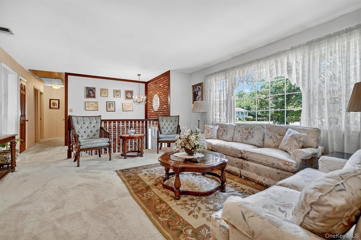 Interior, Living room, Pendant Lights