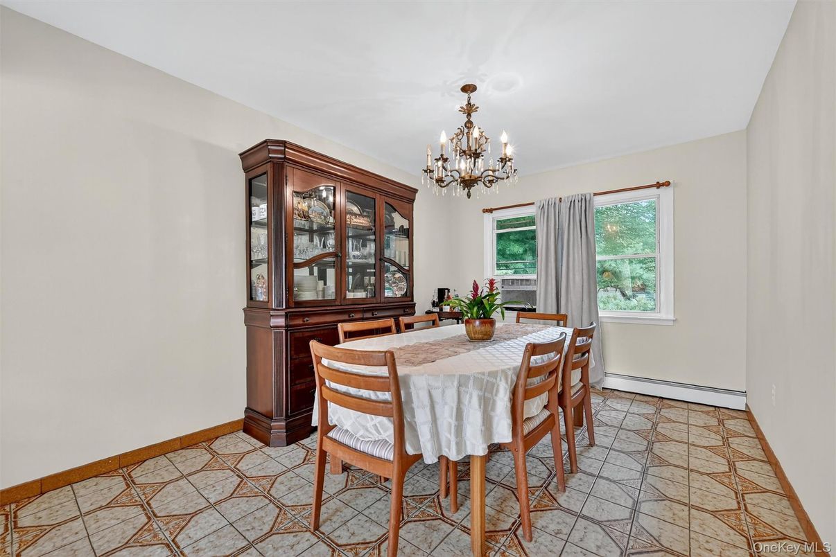 Chandelier, Dining room, Interior