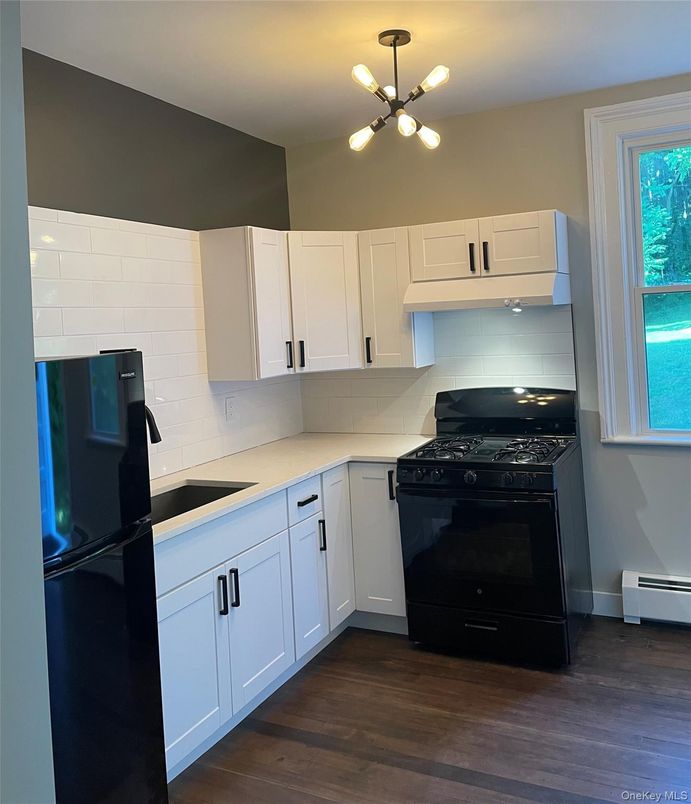 Interior, Kitchen, Pendant Lights, Wood Texture Flooring