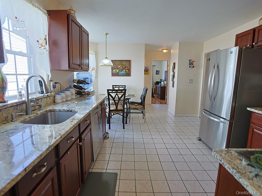 Dining room, Interior, Kitchen, Pendant Lights