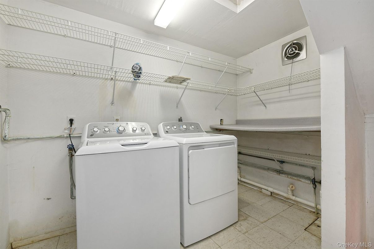 Interior, Utility Closets, Washer