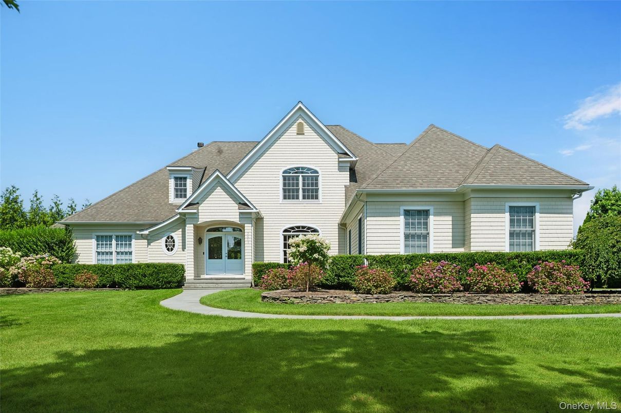 Backyard, Exterior, Facade, Farmhouse