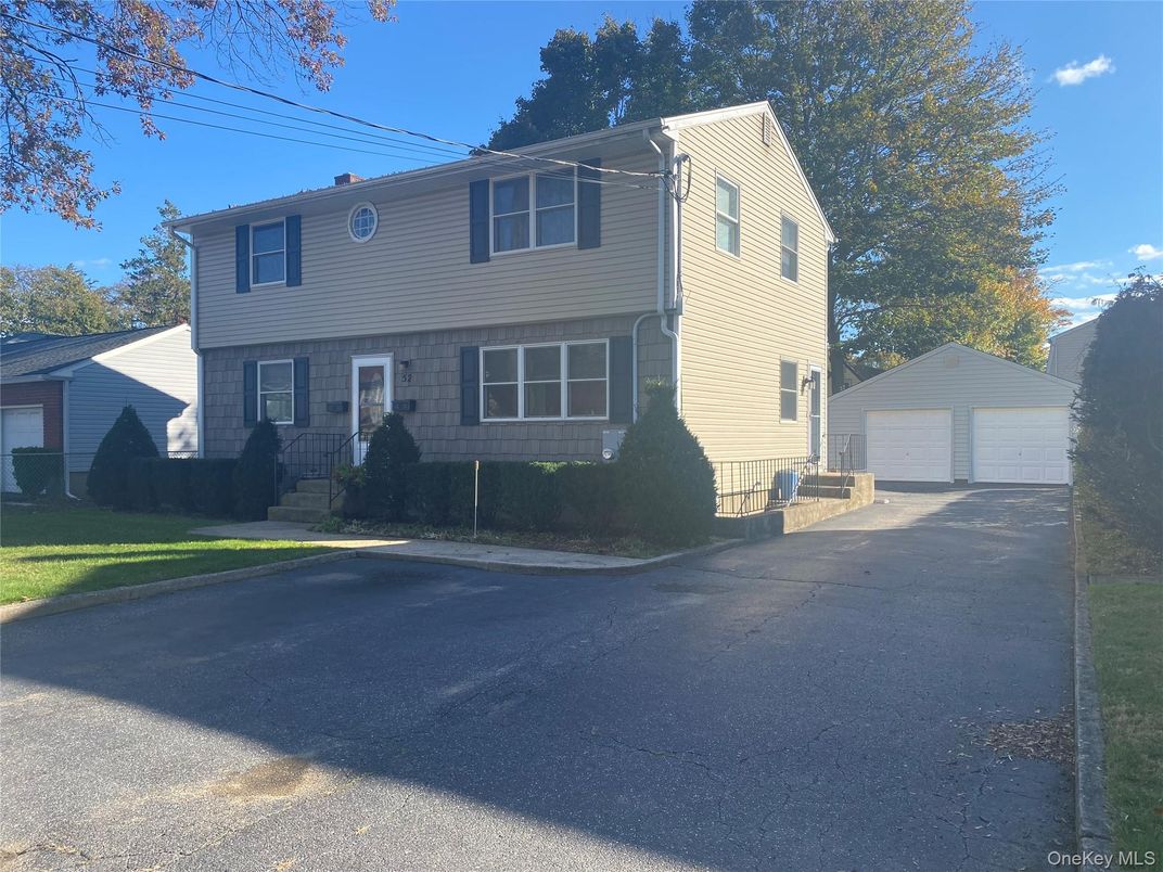 Detached Garage, Exterior, Facade, Split Level