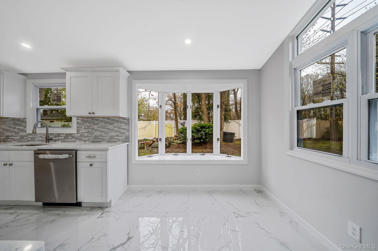 Interior, Kitchen, Marble, Recessed Lighting, Stainless Steel Appliances