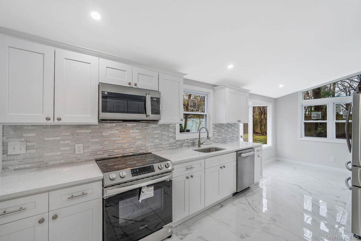 Interior, Kitchen, Marble, Recessed Lighting, Stainless Steel Appliances