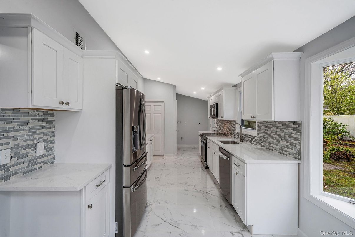 Interior, Kitchen, Marble, Recessed Lighting