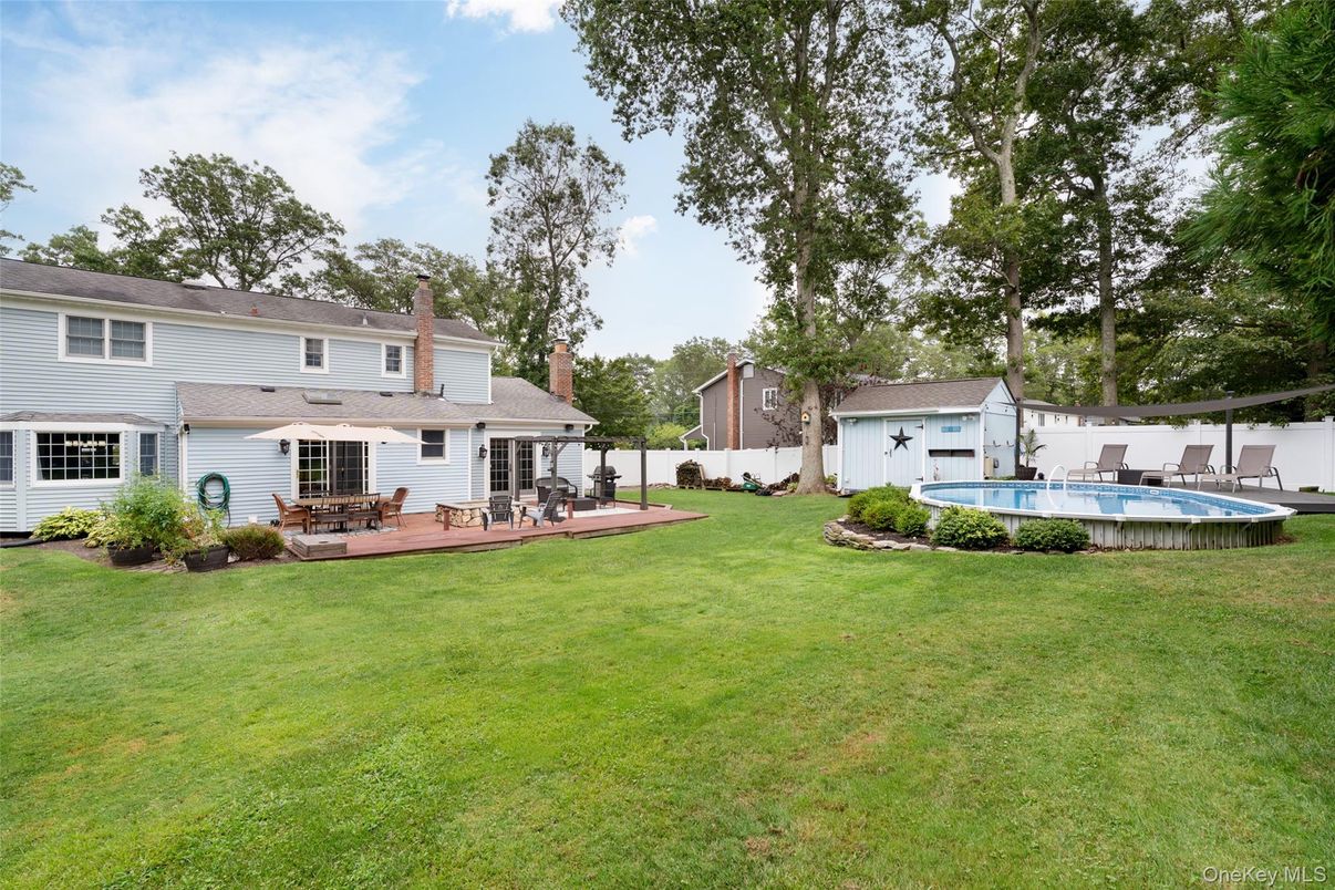 Backyard, Exterior, Pool