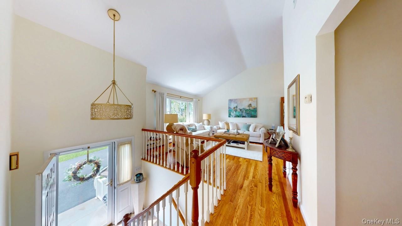 Interior, Living room, Pendant Lights, Wood Texture Flooring