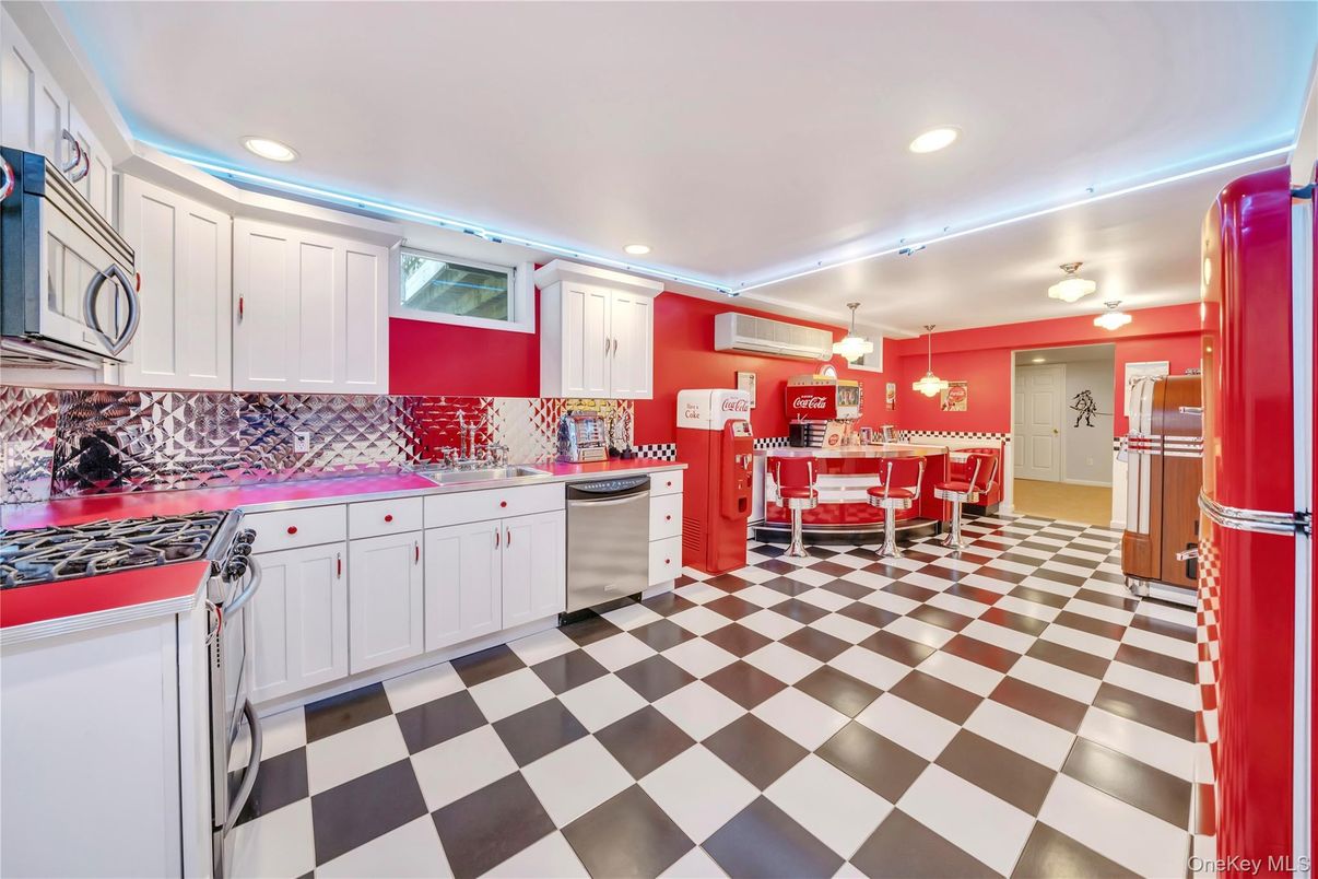 Interior, Kitchen, Pendant Lights, Recessed Lighting