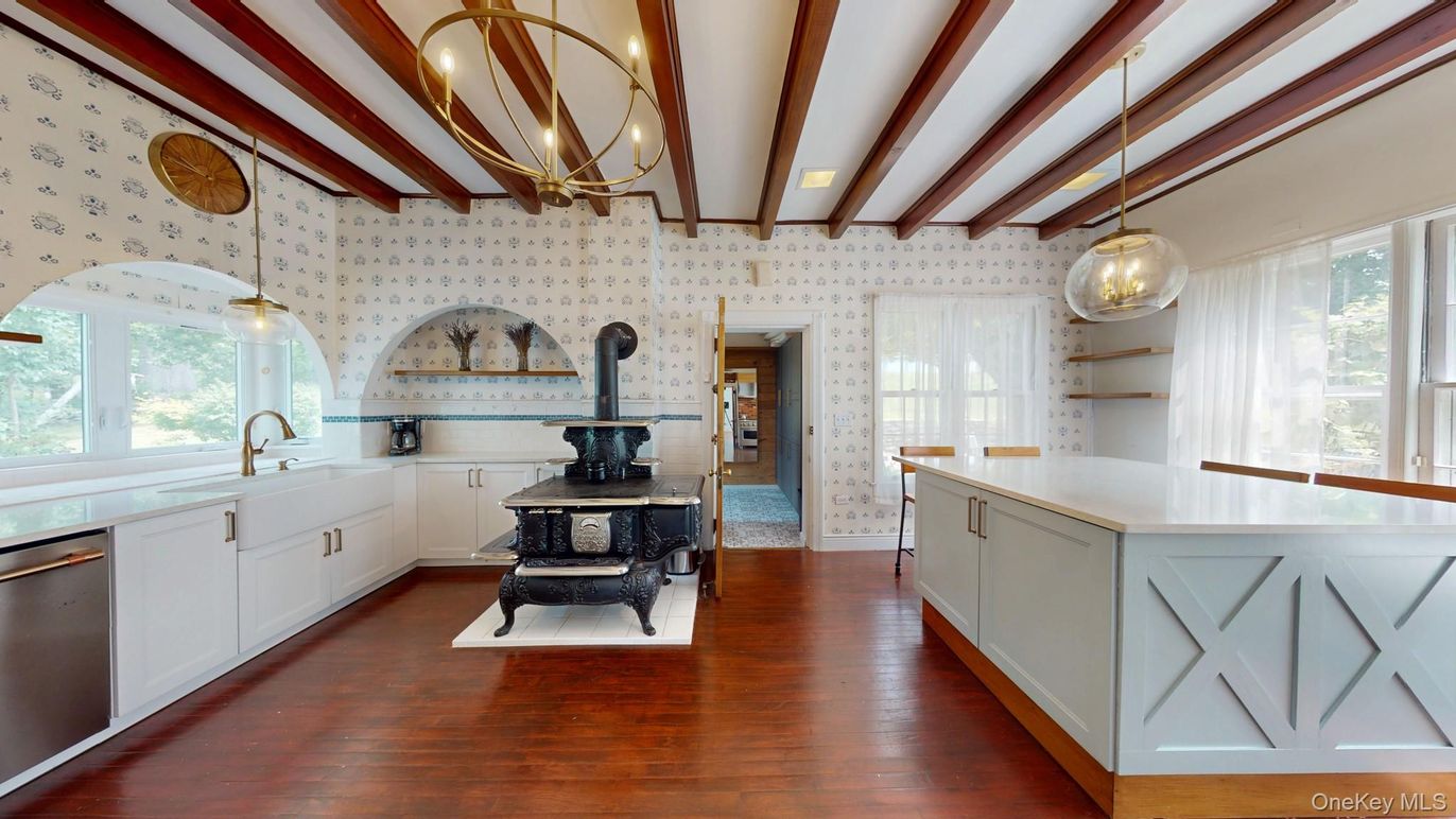 Interior, Kitchen, Pendant Lights, Wood Texture Flooring