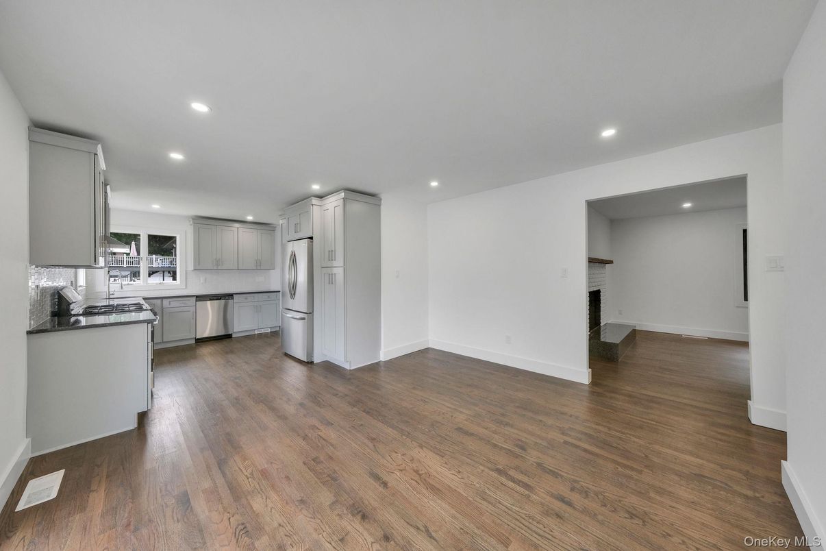 Empty room, Interior, Kitchen, Recessed Lighting, Wood Texture Flooring