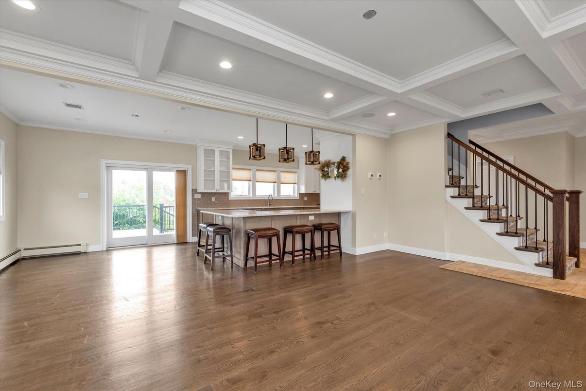 Interior, Pendant Lights, Recessed Lighting, Wood Texture Flooring
