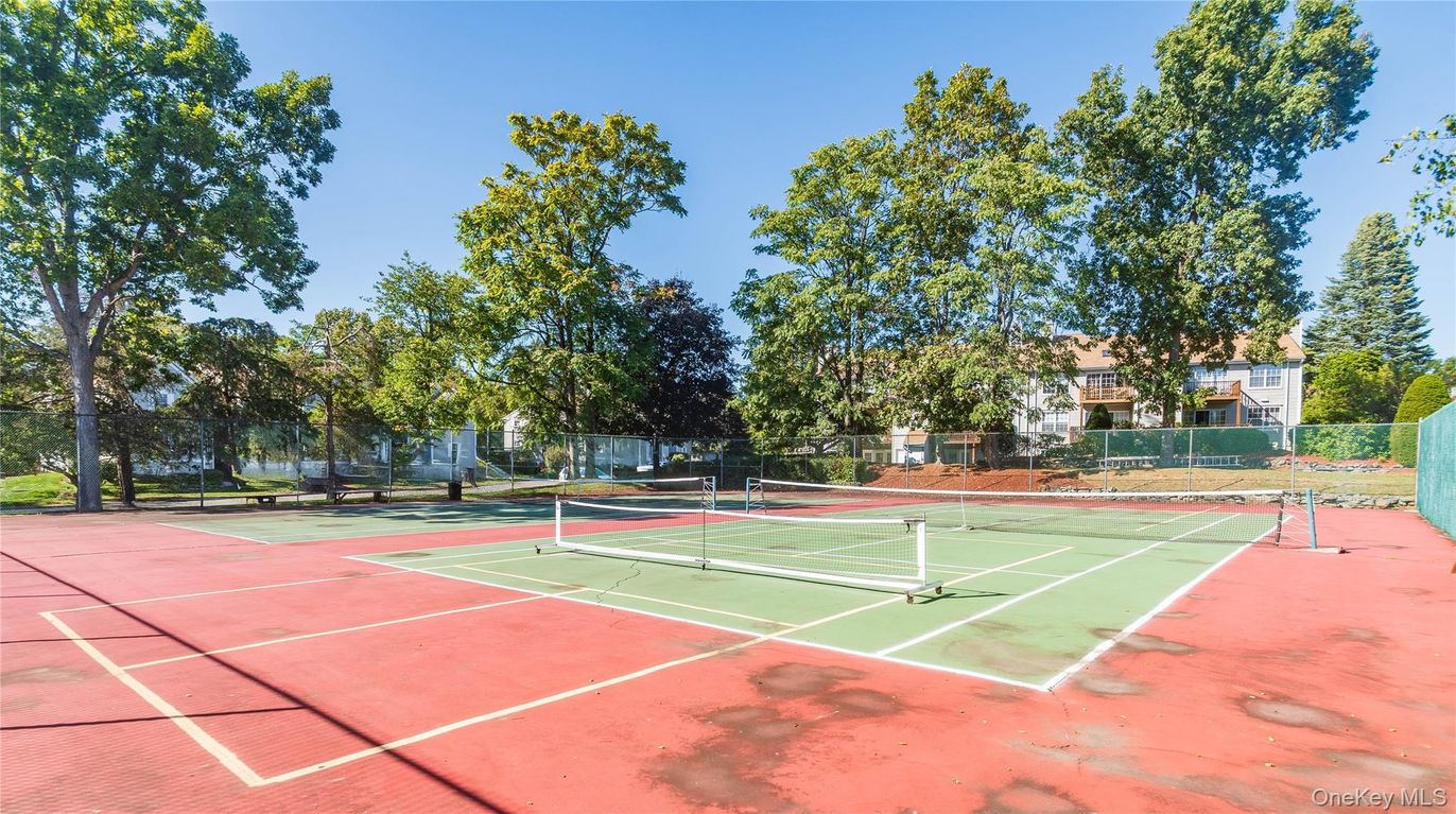 Exterior, Tennis Courts
