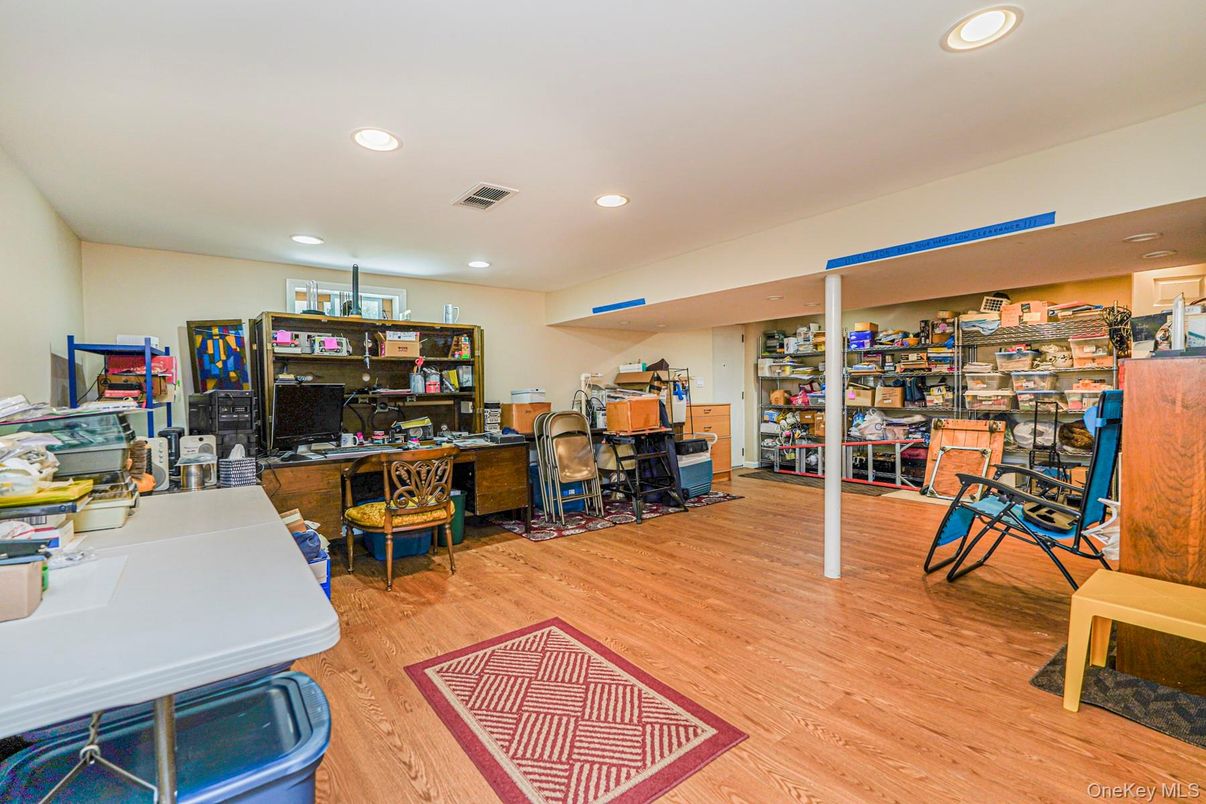 Home Office, Interior, Recessed Lighting, Wood Texture Flooring