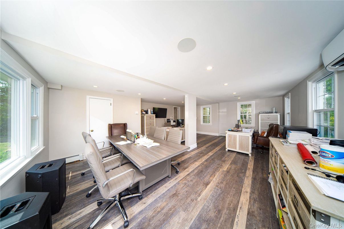 Home Office, Interior, Recessed Lighting, Wood Texture Flooring