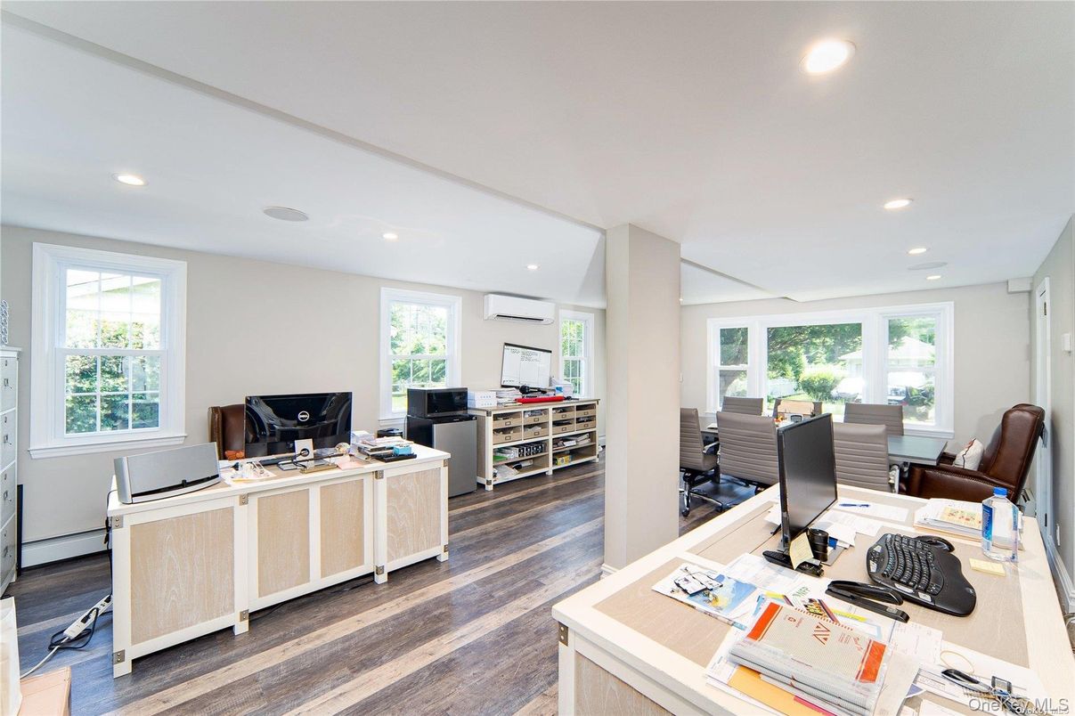 Home Office, Interior, Recessed Lighting, Wood Texture Flooring