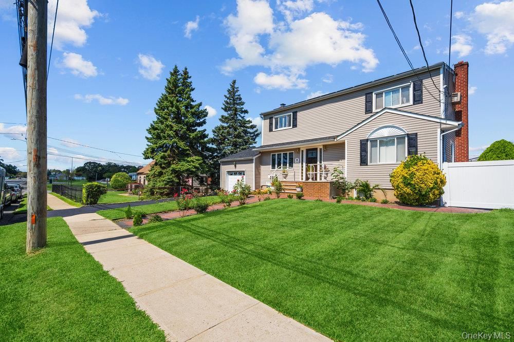 Backyard, Exterior, Facade, Cape Cod