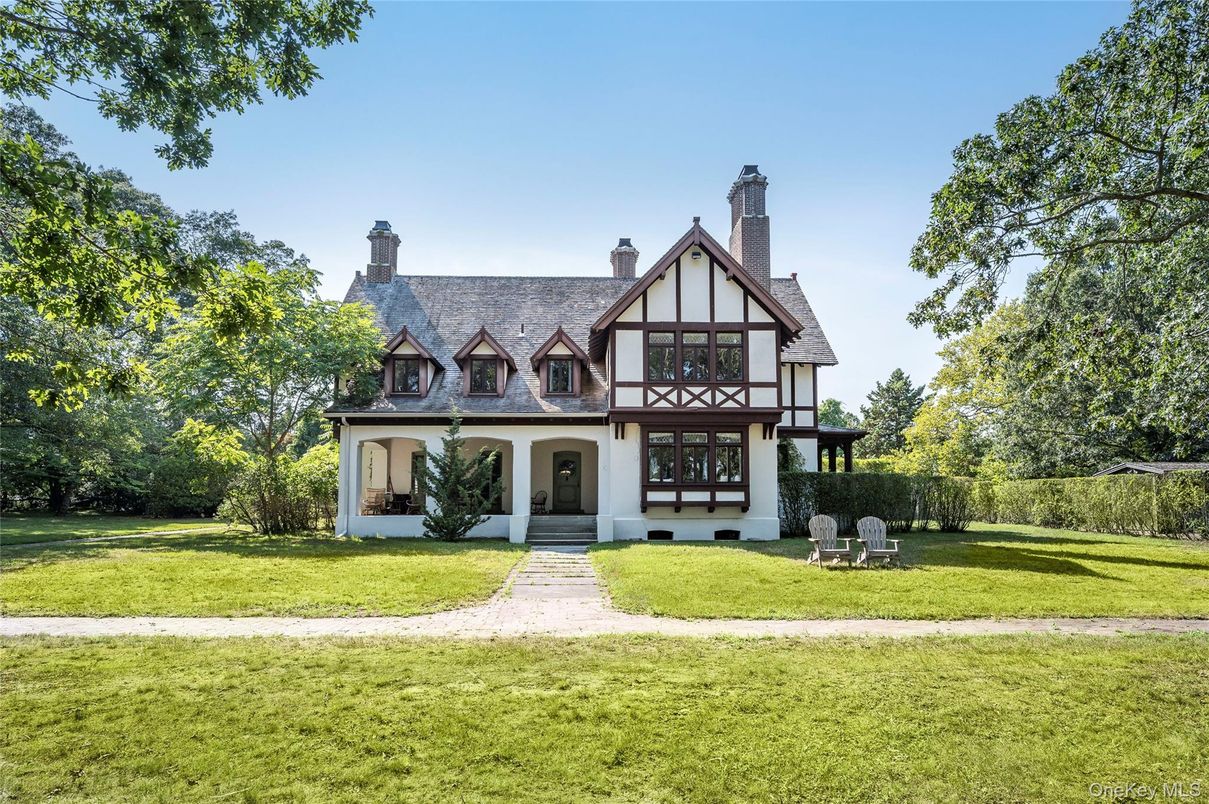 Backyard, Exterior, Facade, Tudor Revival