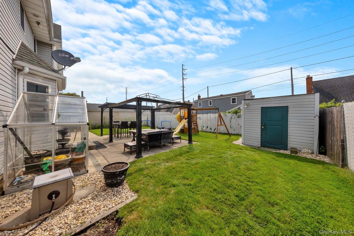 Backyard, Exterior, Playground