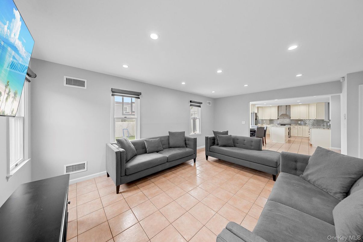 Interior, Kitchen, Living room, Recessed Lighting