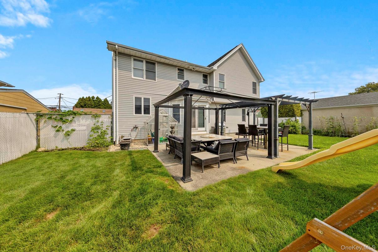 Backyard, Exterior, Playground
