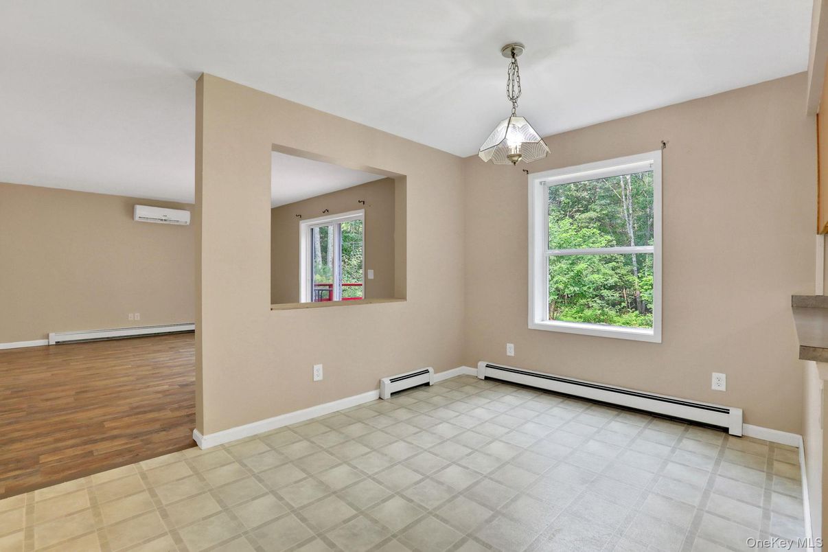 Empty room, Interior, Pendant Lights, Wood Texture Flooring